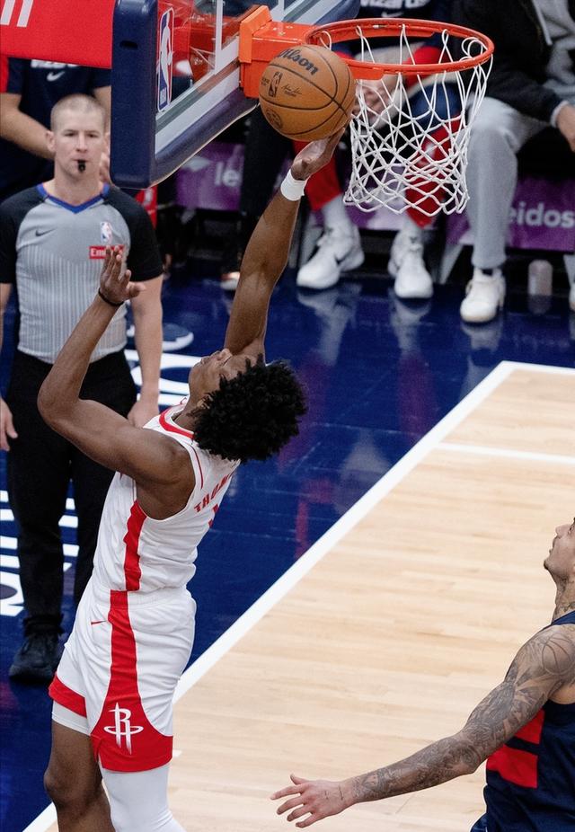 九游体育登录-关于黑马崛起：一支实力强劲的球队在比赛中崭露头角的信息