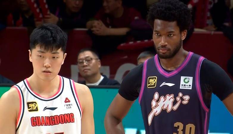 关于极光队全队发挥出色,成功逆转比分的信息 关于极光队全队发挥出色,成功逆转比分的信息