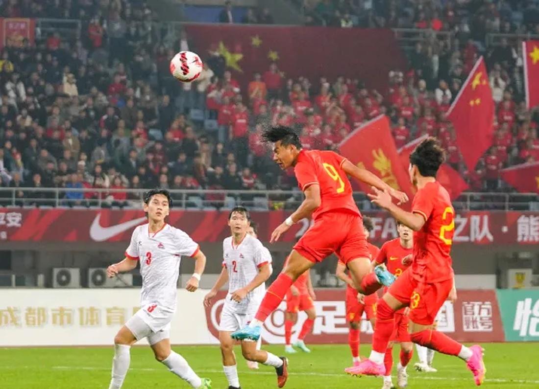 九游体育登录-山度士全队集训，备战欧战资格赛