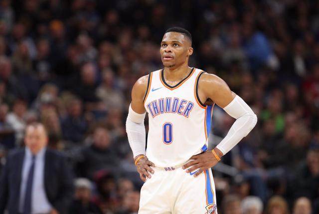 九游体育在线-关于鹈鹕老板被处罚，雷霆球迷们站起来的信息