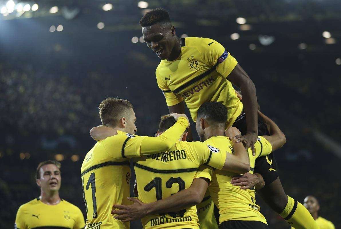 九游体育登录-包含马德里竞技队员在欧冠赛场上大放异彩的词条