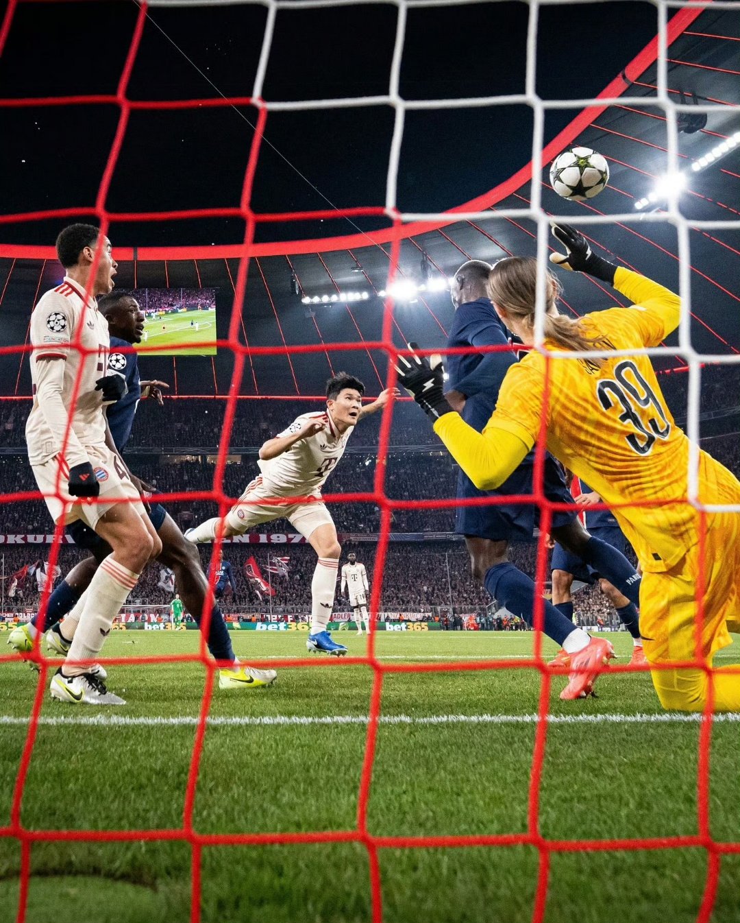 九游体育入口-巴黎客场全取三分，稳步前行