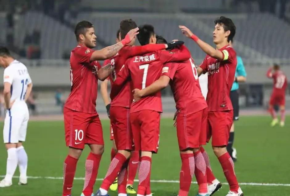 进攻节奏紧凑球队展现全面实力 进攻节奏紧凑球队展现全面实力