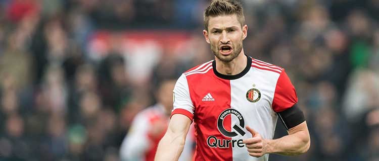 包含埃瓦尔主场大胜，登上积分榜前列的词条