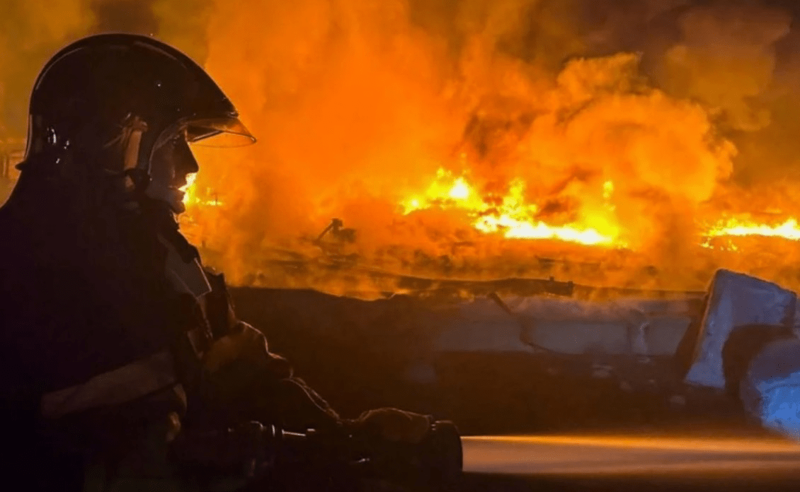 九游体育官网-包含乌克兰对波兰步步露出破绽，淘汰赛路漫漫的词条