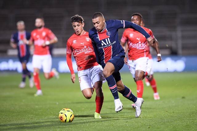 圣埃蒂安击败波尔多,重返法甲胜利赛场 圣埃蒂安击败波尔多,重返法甲胜利赛场