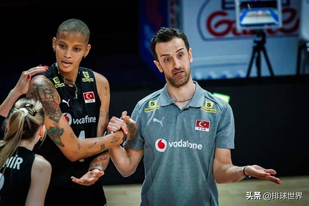 天津金狮队在关键时刻展现出了出色的表现 天津金狮队在关键时刻展现出了出色的表现