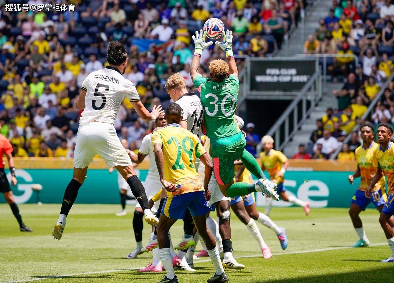 九游体育在线-一支球队在比赛中失利引发球迷不满