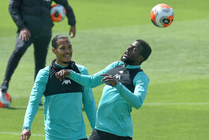 九游体育app下载-利物浦主场胜利在望，稳健前行的简单介绍