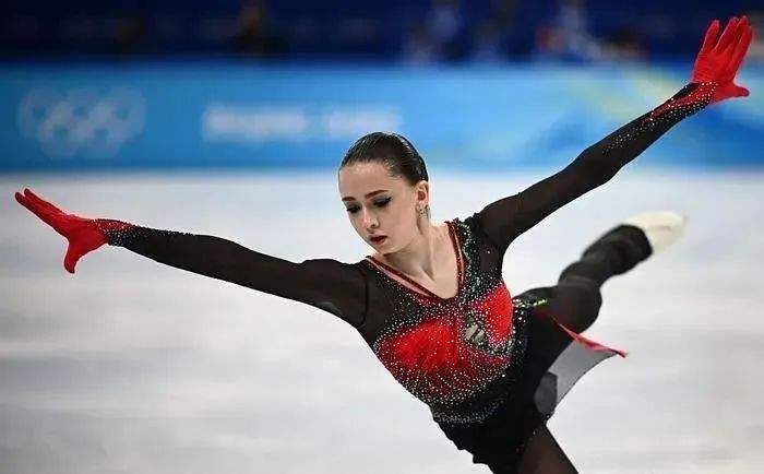 九游体育官网-俄罗斯选手夺得团体比赛亚军