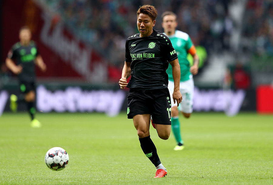 包含汉诺威艰难争胜，为保级拼尽全力的词条