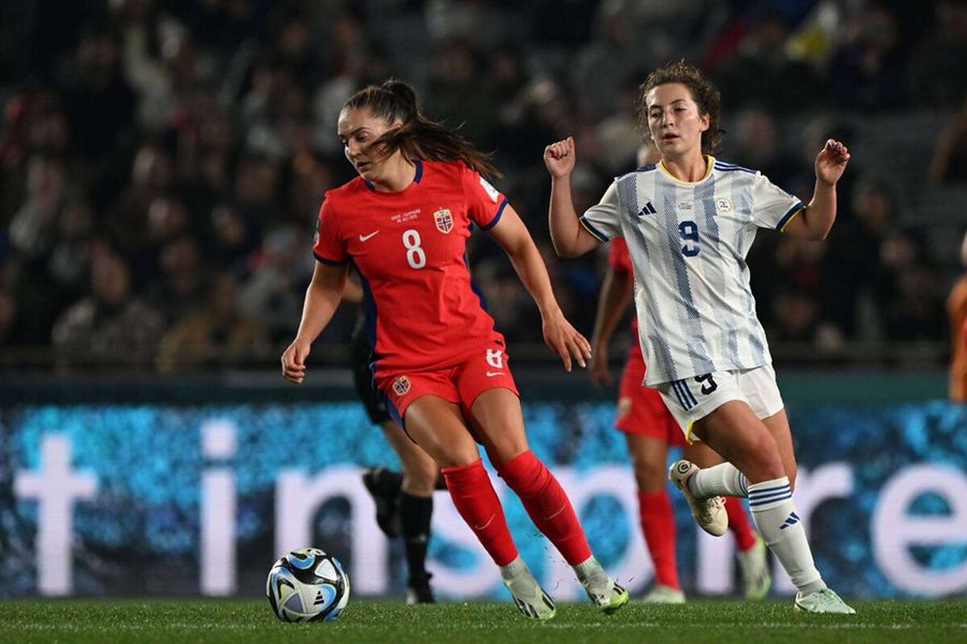 关于挪威女足队备战国际比赛，迎接激烈挑战的信息