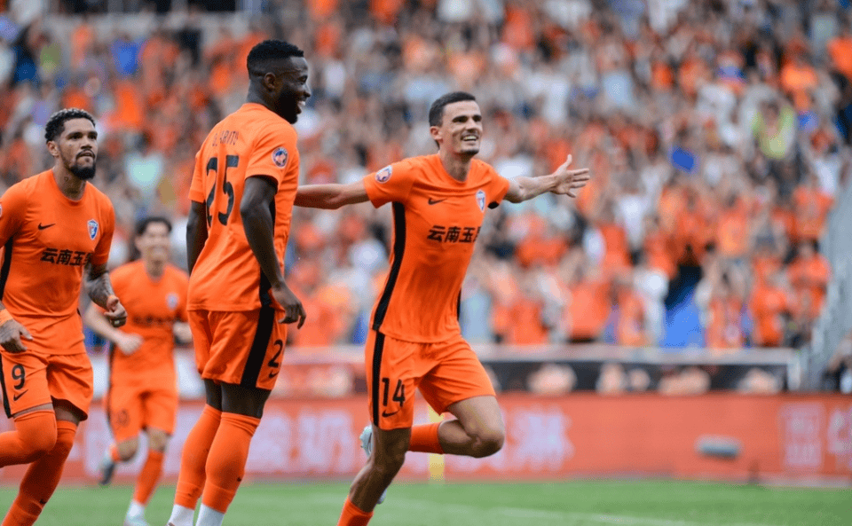 九游体育网页版-鲁能主场大败申花，遭遇重创