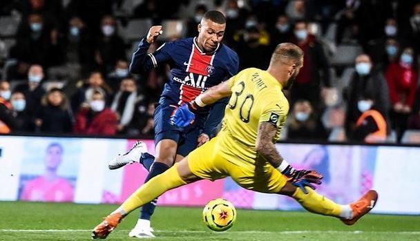 关于马赛客场不敌对手，积分垫底的信息