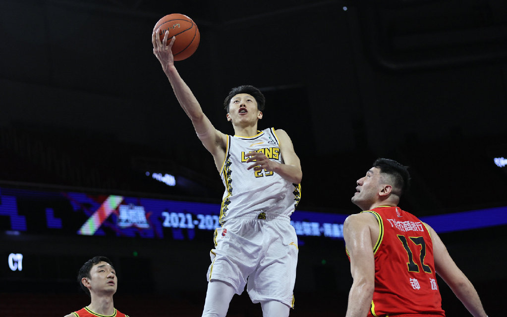 包含甘肃男篮实力强大，连胜在望！的词条