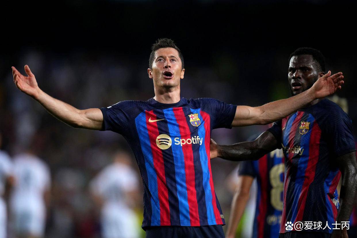 曼城迎战巴萨，争夺胜利之门