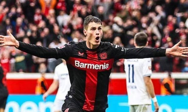 关于勒沃库森队员聚焦云达不莱梅的比赛的信息