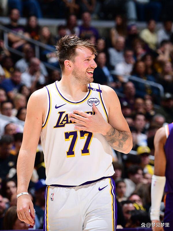 关于湖人队憾负太阳吞四连败的信息 关于湖人队憾负太阳吞四连败的信息