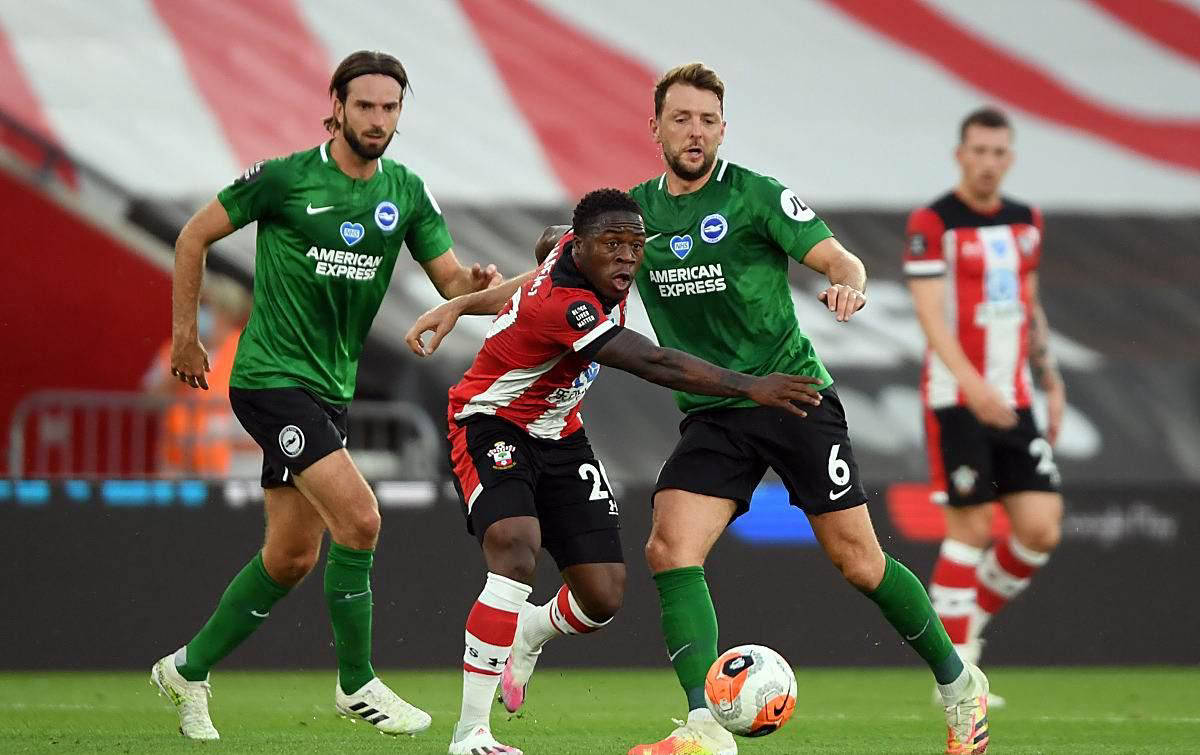 埃弗顿客场全身而退,遭遇联赛四连败 埃弗顿客场全身而退,遭遇联赛四连败