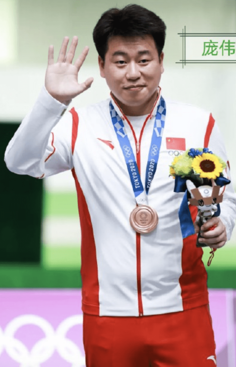 俄罗斯选手力夺银牌,精彩表现的简单介绍 俄罗斯选手力夺银牌,精彩表现的简单介绍