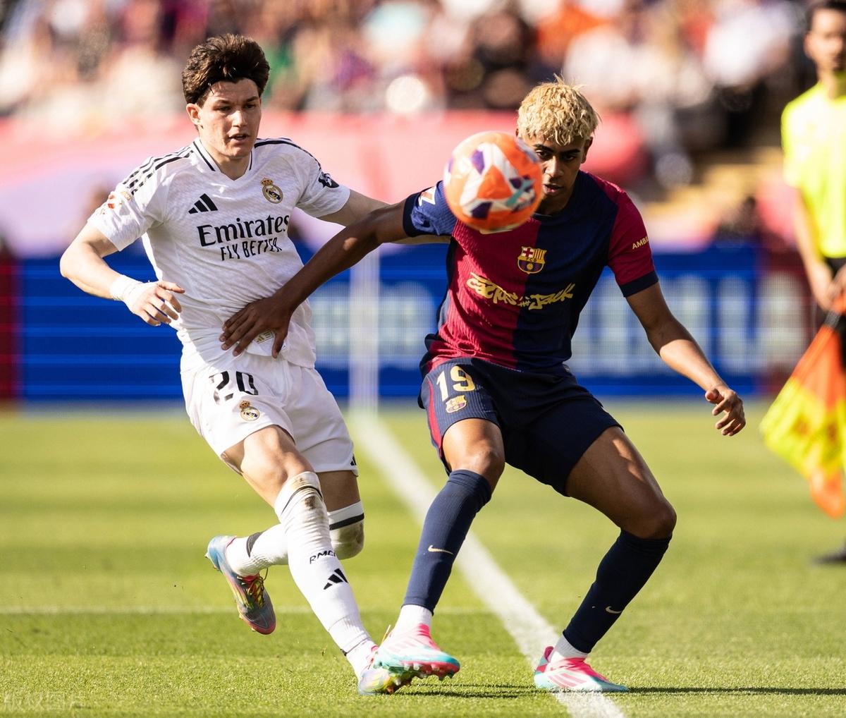 九游体育官网入口-皇马客场一球告负，未能拔得头筹的简单介绍