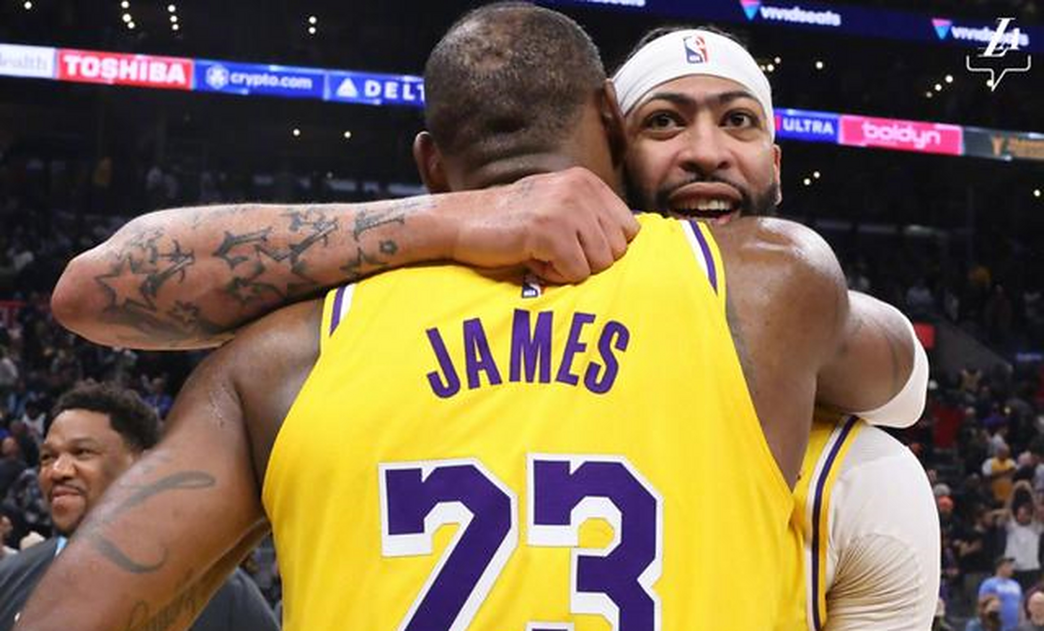 九游体育登录-库兹马爆砍35分，湖人横扫太阳迎来三连胜的简单介绍